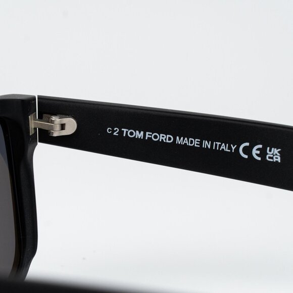 Tom Ford PHILIPPE Men Sunglasses Matte Black Polarized Rectangle FT0999-N/S 02D - Picture 8 of 11